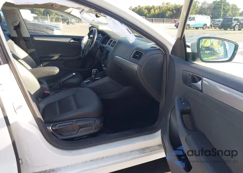 2017 Volkswagen Jetta 1.4T Se из США, поврежденный, VIN 3VWDB7AJ2HM236313